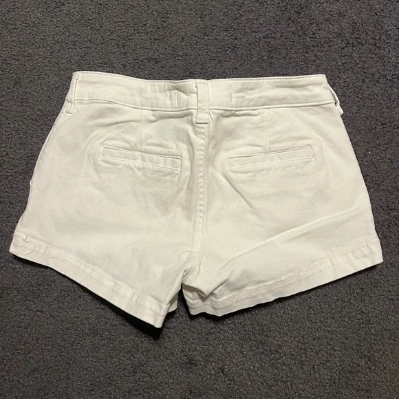 Hollister Mid Rise Shorts - Picture 4 of 4